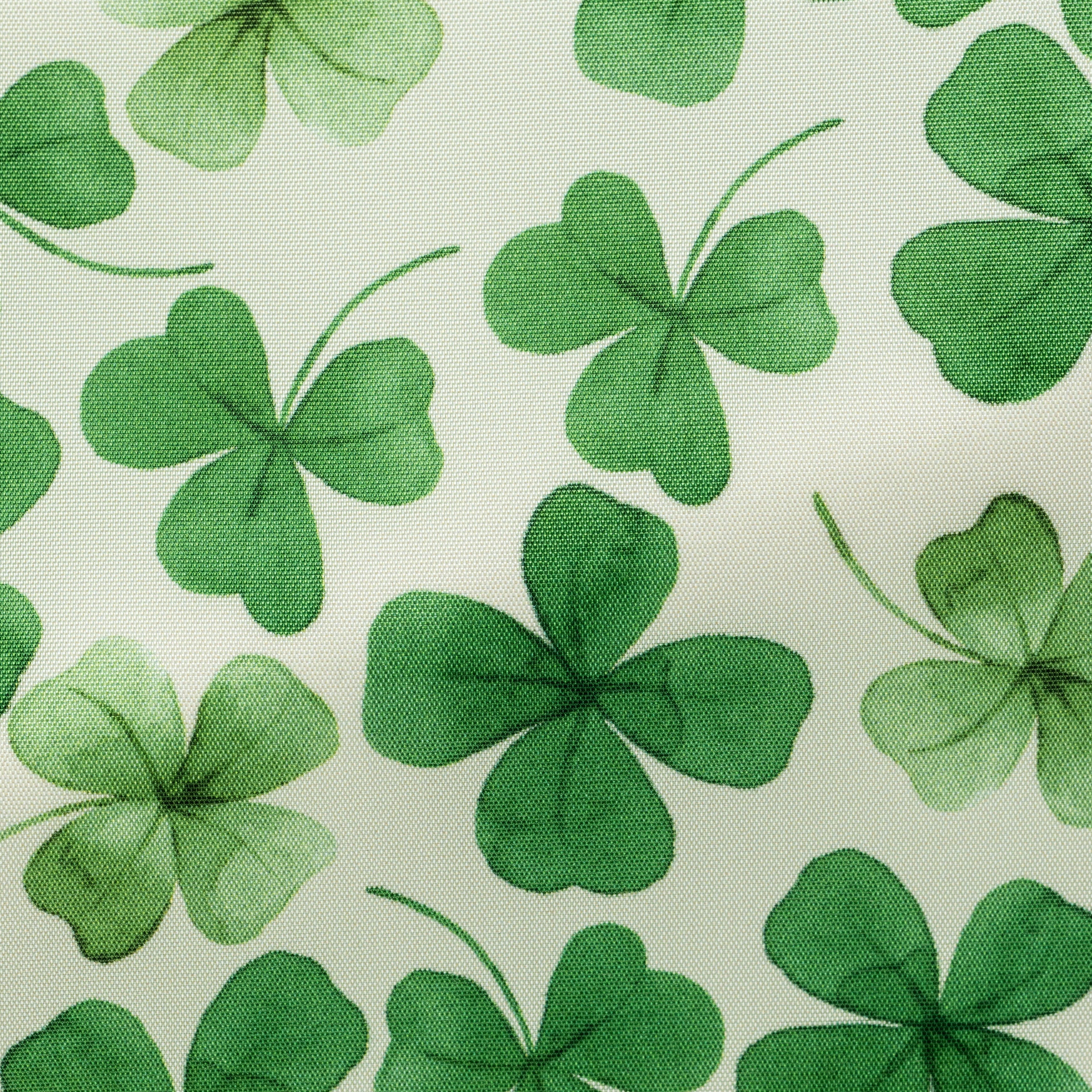 461 l.sand with green four-leaf clovers